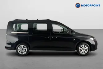Volkswagen Caddy Maxi Life Automatic Petrol People Carrier - Stock Number (1673971) - Passenger side