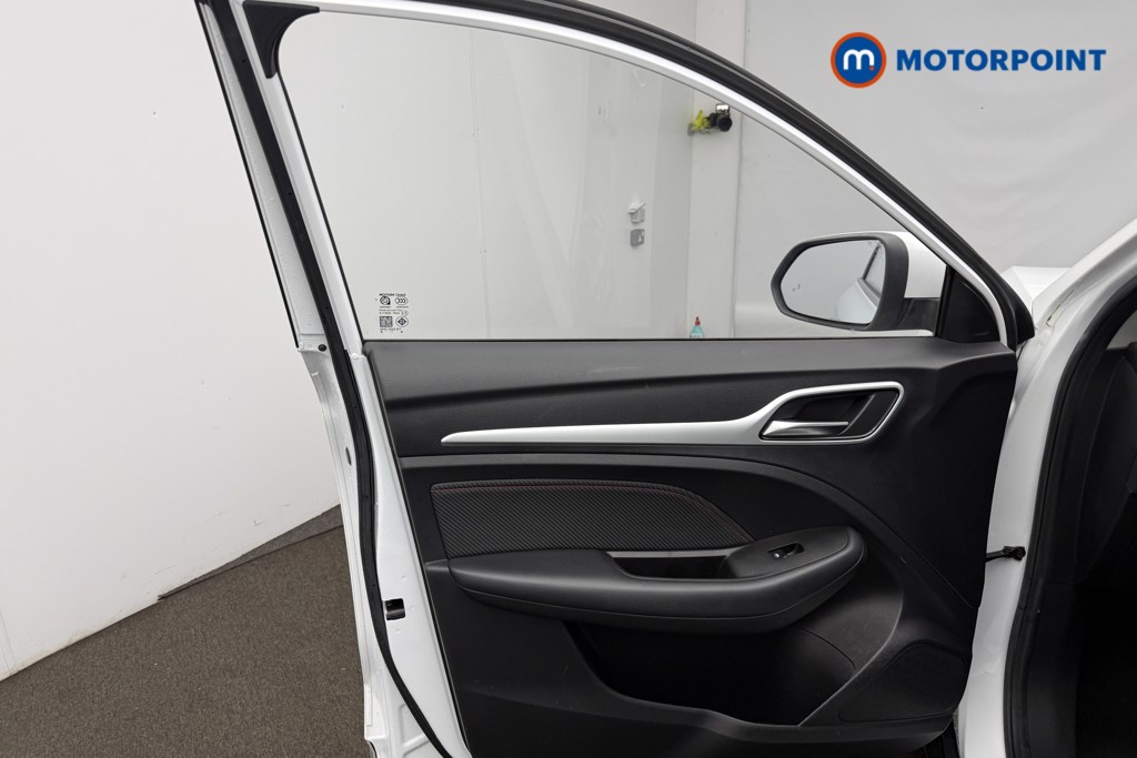 Mg Motor Uk ZS Exclusive Manual Petrol SUV - Stock Number (1674220) - 12th supplementary image