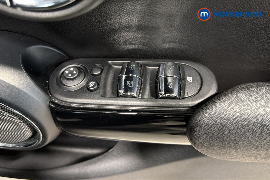 Mini Hatchback Cooper S Exclusive Automatic Petrol Hatchback - Stock Number (1674325) - 19th supplementary image