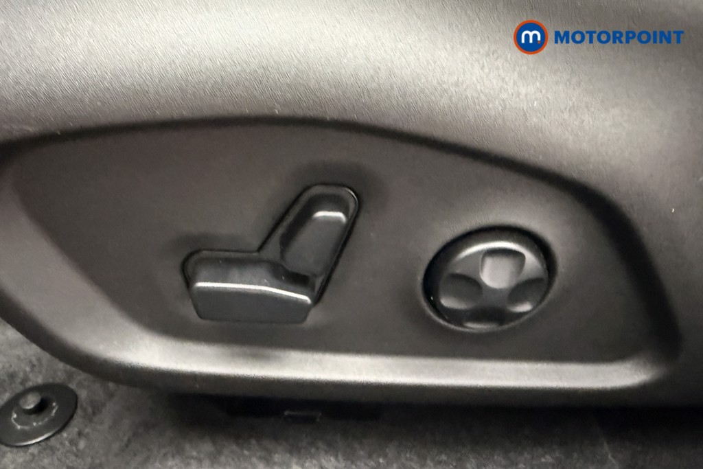 Jeep Compass Limited Manual Petrol SUV - Stock Number (1674792) - 16th supplementary image