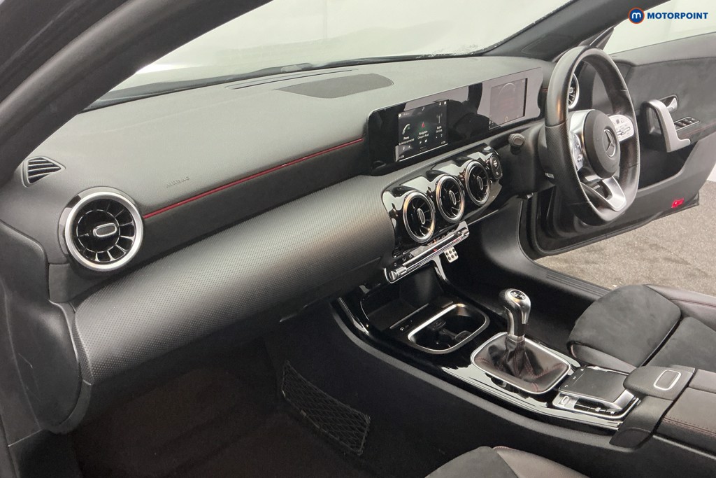 Mercedes-Benz A Class Amg Line Manual Petrol Hatchback - Stock Number (1675300) - 9th supplementary image