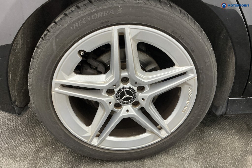 Mercedes-Benz A Class Amg Line Manual Petrol Hatchback - Stock Number (1675300) - 35th supplementary image