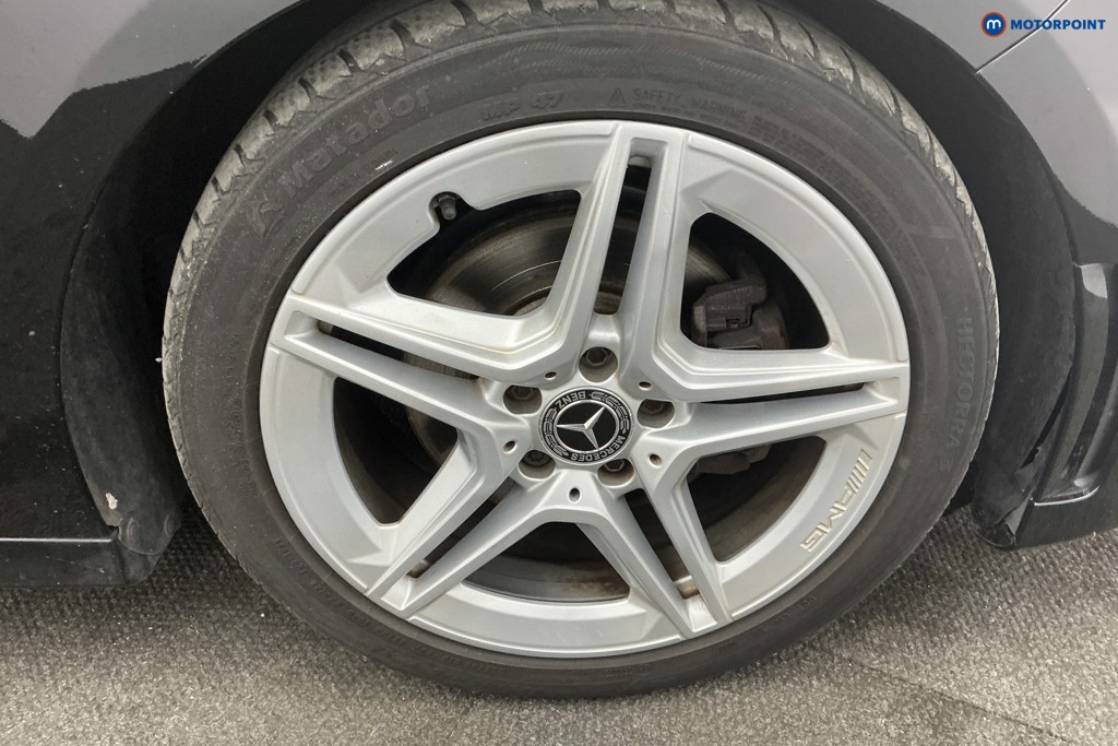 Mercedes-Benz A Class Amg Line Manual Petrol Hatchback - Stock Number (1675300) - 36th supplementary image