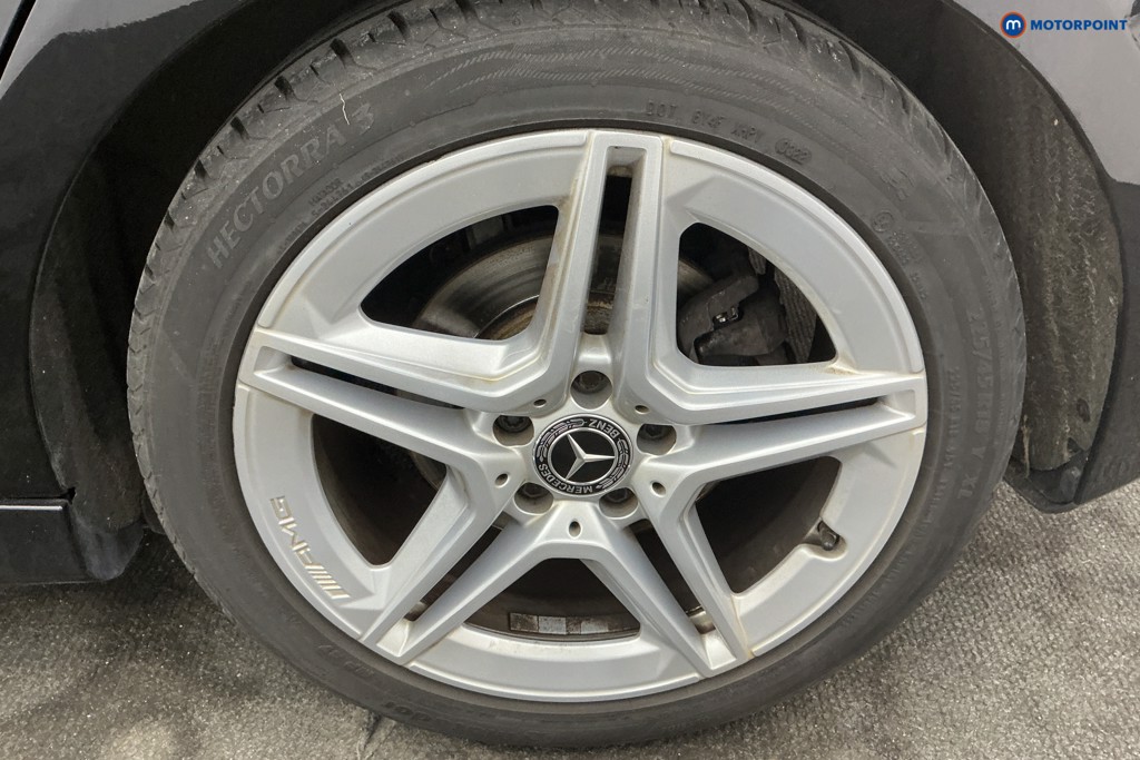 Mercedes-Benz A Class Amg Line Manual Petrol Hatchback - Stock Number (1675300) - 38th supplementary image