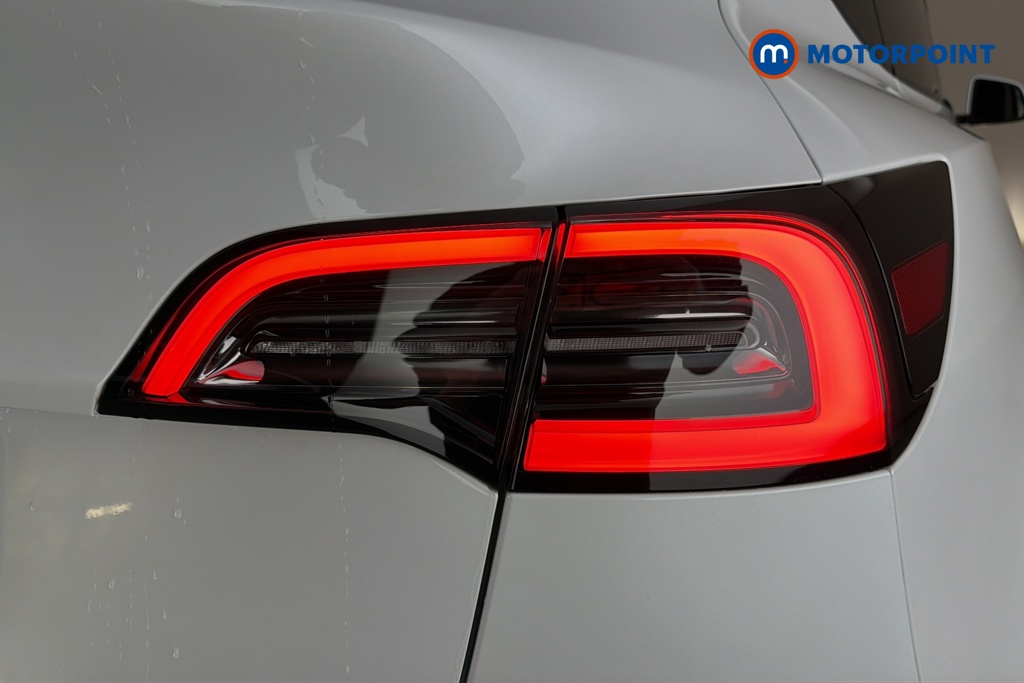 Tesla Model Y Long Range Automatic Electric SUV - Stock Number (1675796) - 36th supplementary image