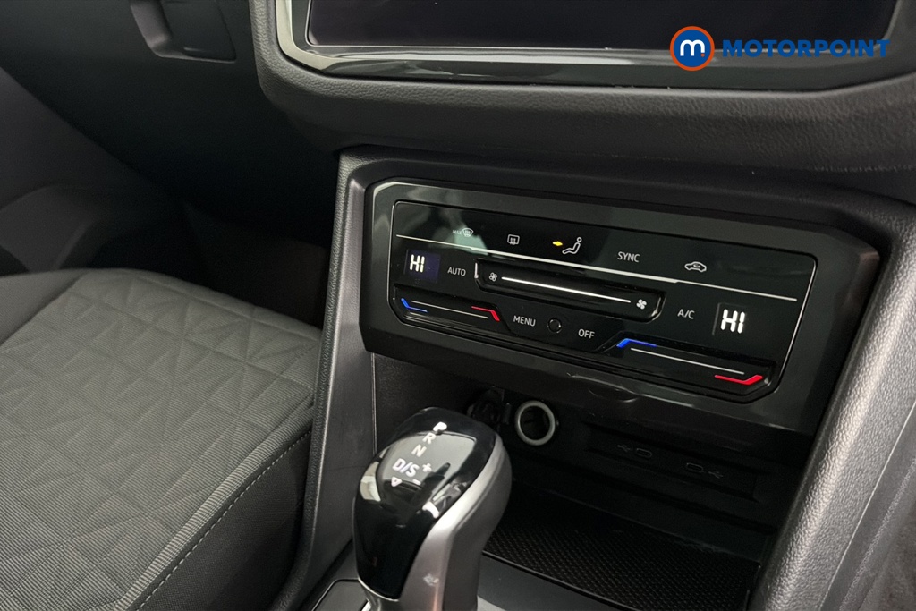 Volkswagen Tiguan Life Automatic Diesel SUV - Stock Number (1679472) - 12th supplementary image