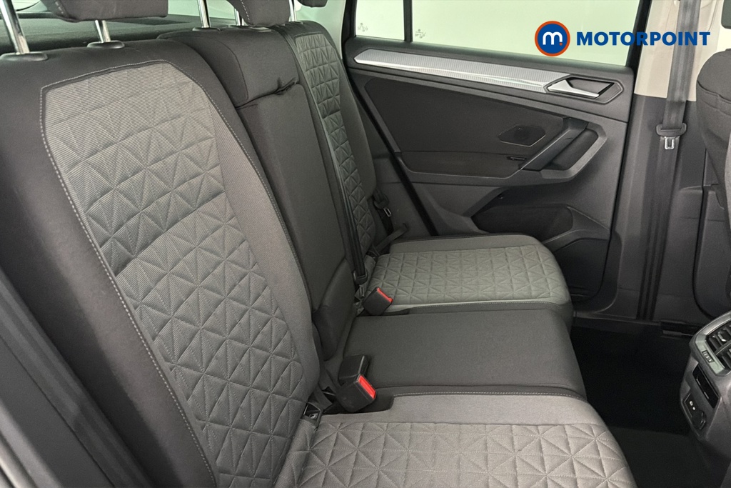 Volkswagen Tiguan Life Automatic Diesel SUV - Stock Number (1679472) - 25th supplementary image