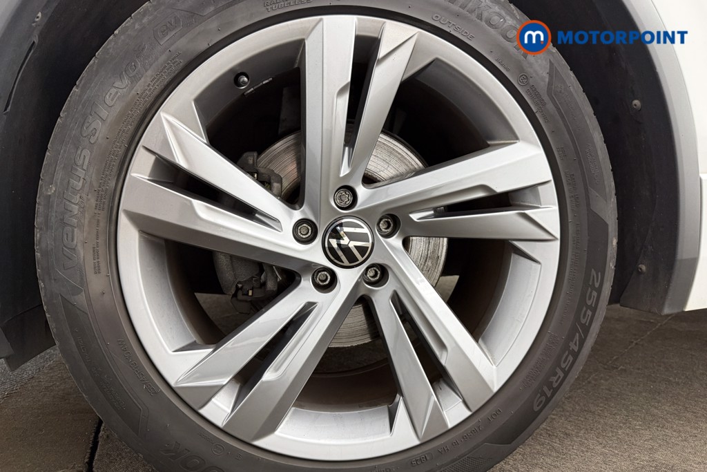 Volkswagen Tiguan R-Line Edition Automatic Petrol SUV - Stock Number (1679729) - 12th supplementary image