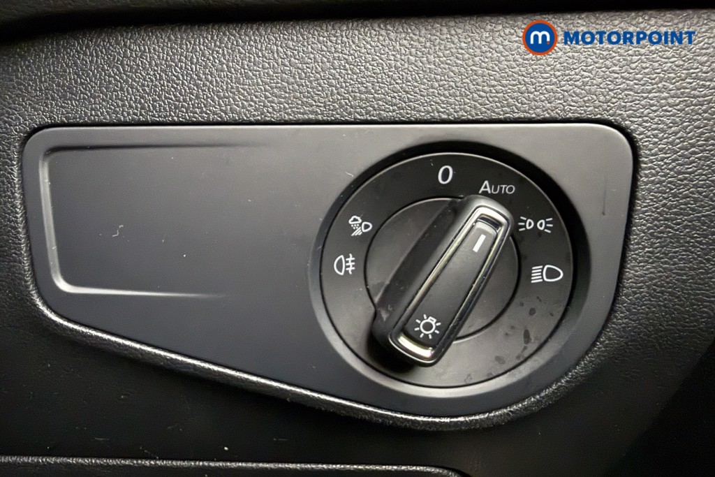 Volkswagen Tiguan R-Line Edition Automatic Petrol SUV - Stock Number (1679729) - 17th supplementary image