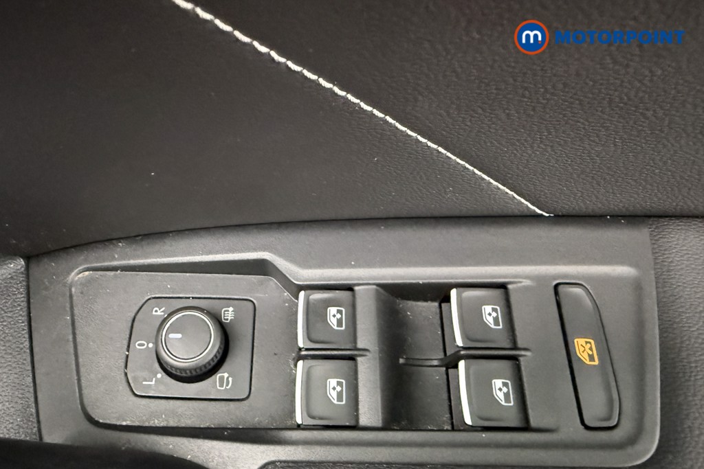 Volkswagen Tiguan R-Line Edition Automatic Petrol SUV - Stock Number (1679729) - 19th supplementary image