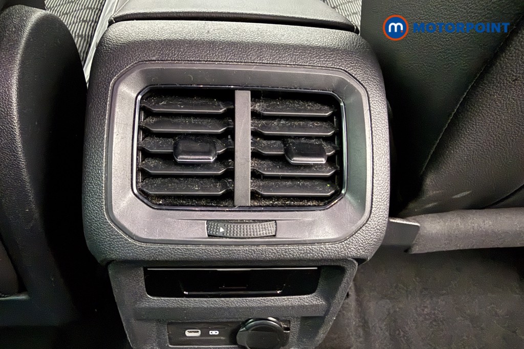 Volkswagen Tiguan R-Line Edition Automatic Petrol SUV - Stock Number (1679729) - 21st supplementary image