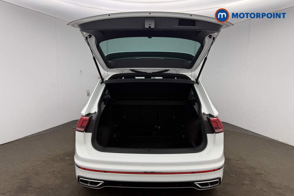 Volkswagen Tiguan R-Line Edition Automatic Petrol SUV - Stock Number (1679729) - 22nd supplementary image