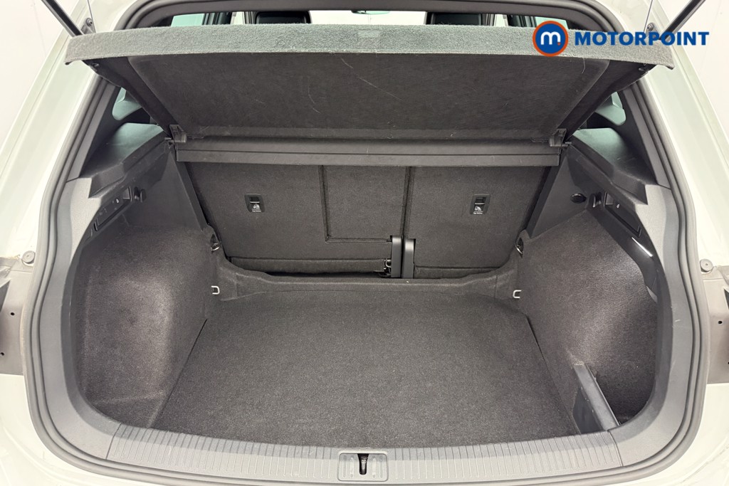 Volkswagen Tiguan R-Line Edition Automatic Petrol SUV - Stock Number (1679729) - 23rd supplementary image