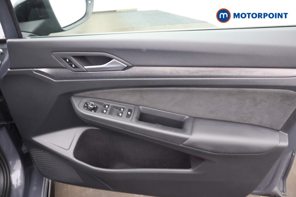 Volkswagen Golf Black Edition Automatic Petrol Hatchback - Stock Number (1681518) - 16th supplementary image