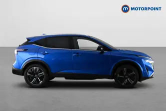 Nissan Qashqai Tekna Automatic Petrol SUV - Stock Number (1682804) - Passenger side