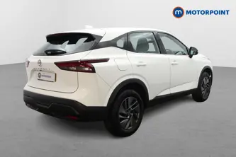 Nissan Qashqai Acenta Premium Automatic Petrol SUV - Stock Number (1683115) - Drivers side rear corner