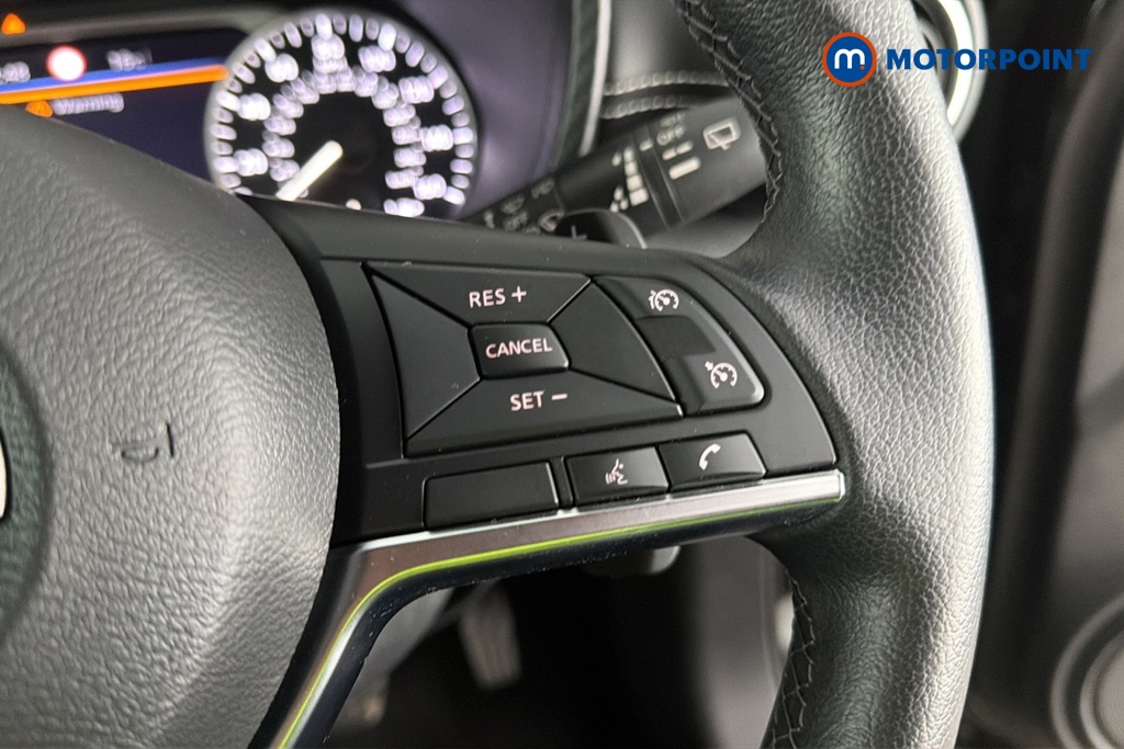Nissan Juke N-Connecta Automatic Petrol SUV - Stock Number (1685633) - 3rd supplementary image