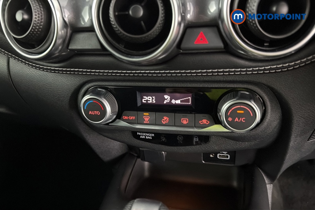 Nissan Juke N-Connecta Automatic Petrol SUV - Stock Number (1685633) - 12th supplementary image