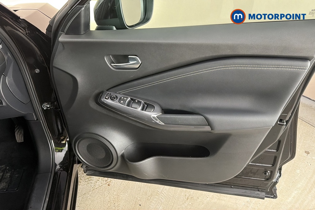 Nissan Juke N-Connecta Automatic Petrol SUV - Stock Number (1685633) - 18th supplementary image