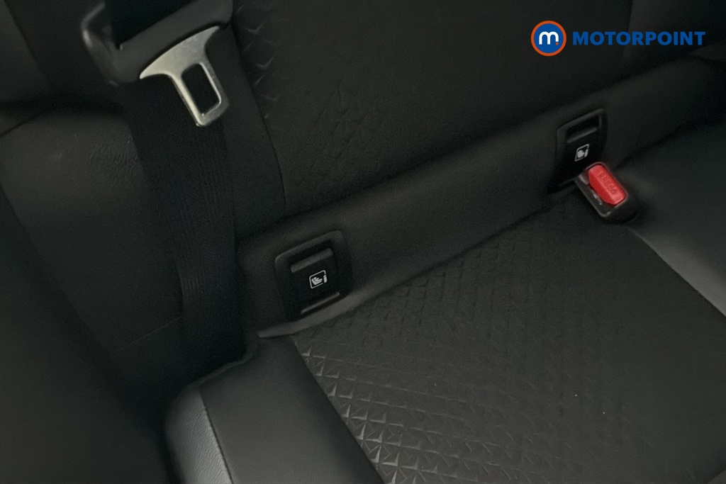 Nissan Juke N-Connecta Automatic Petrol SUV - Stock Number (1685633) - 27th supplementary image