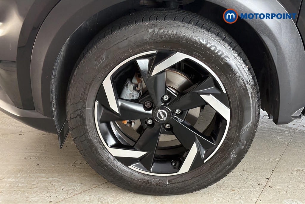 Nissan Juke N-Connecta Automatic Petrol SUV - Stock Number (1685633) - 44th supplementary image