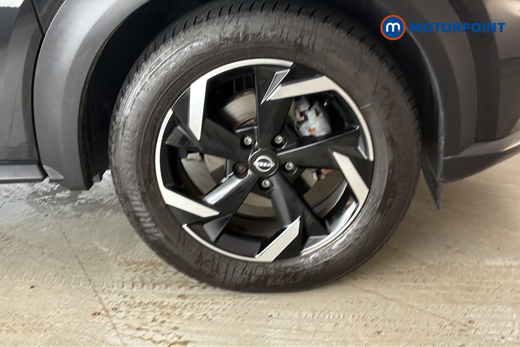 Nissan Juke N-Connecta Automatic Petrol SUV - Stock Number (1685633) - 47th supplementary image