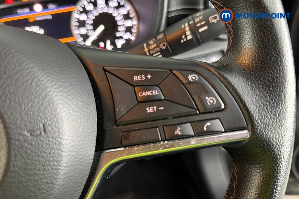 Nissan Juke N-Connecta Manual Petrol SUV - Stock Number (1685639) - 3rd supplementary image