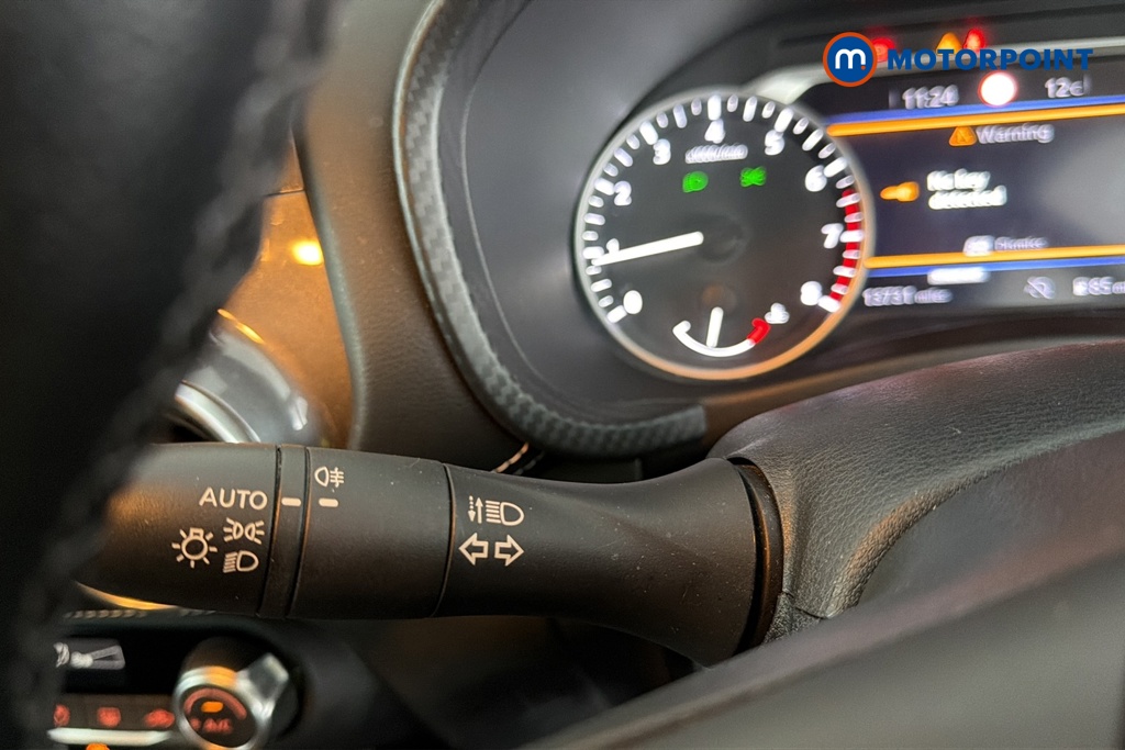 Nissan Juke N-Connecta Manual Petrol SUV - Stock Number (1685639) - 11th supplementary image