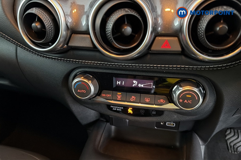 Nissan Juke N-Connecta Manual Petrol SUV - Stock Number (1685639) - 12th supplementary image