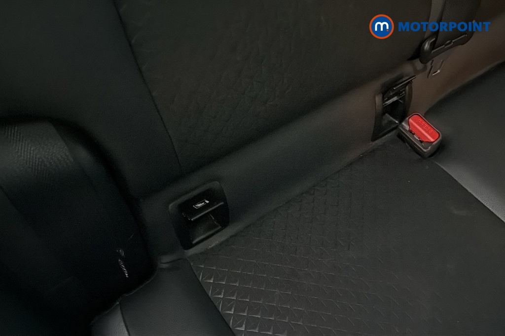 Nissan Juke N-Connecta Manual Petrol SUV - Stock Number (1685639) - 27th supplementary image