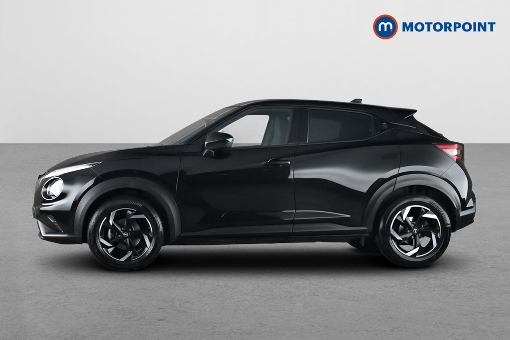 Nissan Juke N-Connecta Manual Petrol SUV - Stock Number (1685639) - Drivers side
