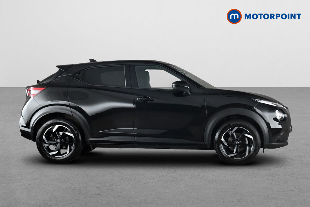 Nissan Juke N-Connecta Manual Petrol SUV - Stock Number (1685639) - Passenger side