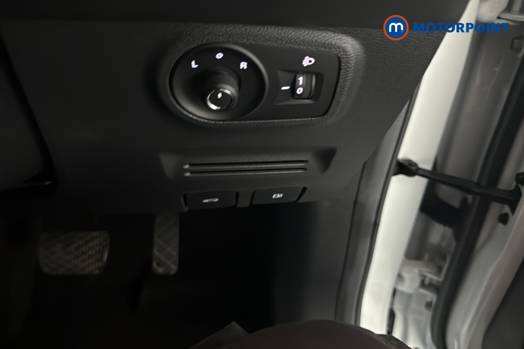 Mg Motor Uk ZS Exclusive Automatic Petrol SUV - Stock Number (1685970) - 11th supplementary image