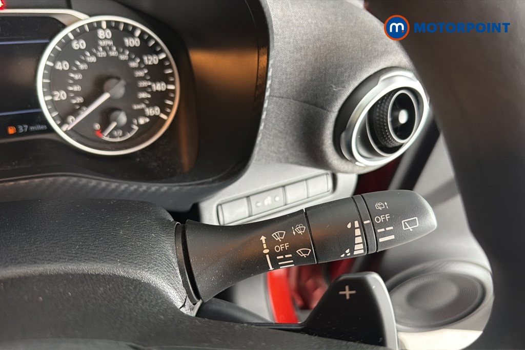 Nissan Juke Acenta Premium Automatic Petrol SUV - Stock Number (1687089) - 6th supplementary image