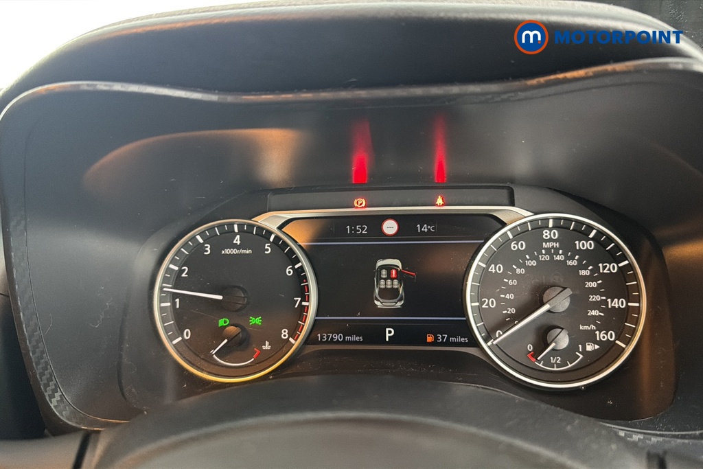 Nissan Juke Acenta Premium Automatic Petrol SUV - Stock Number (1687089) - 7th supplementary image
