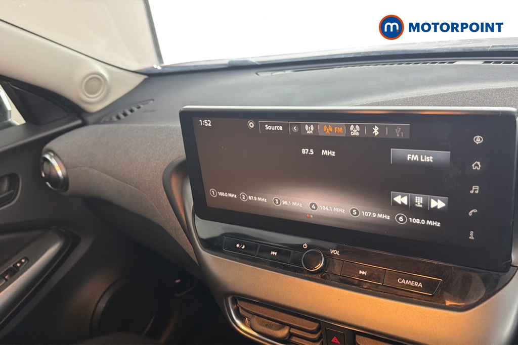 Nissan Juke Acenta Premium Automatic Petrol SUV - Stock Number (1687089) - 8th supplementary image