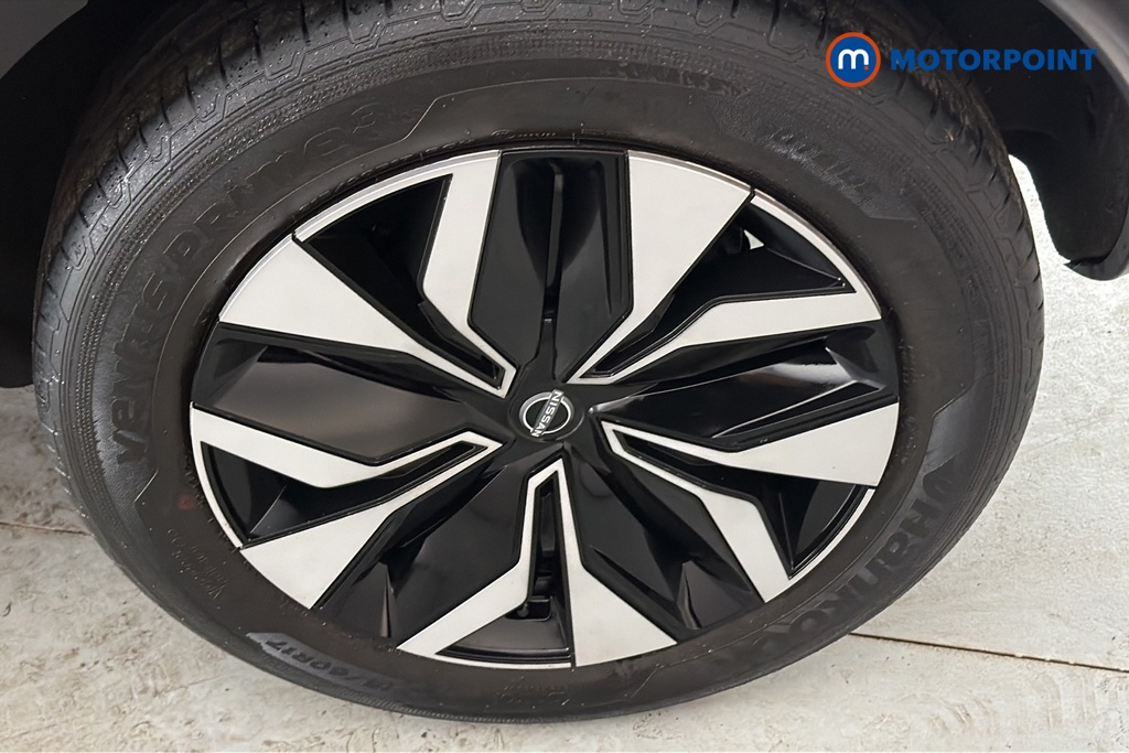 Nissan Juke Acenta Premium Automatic Petrol SUV - Stock Number (1687089) - 45th supplementary image