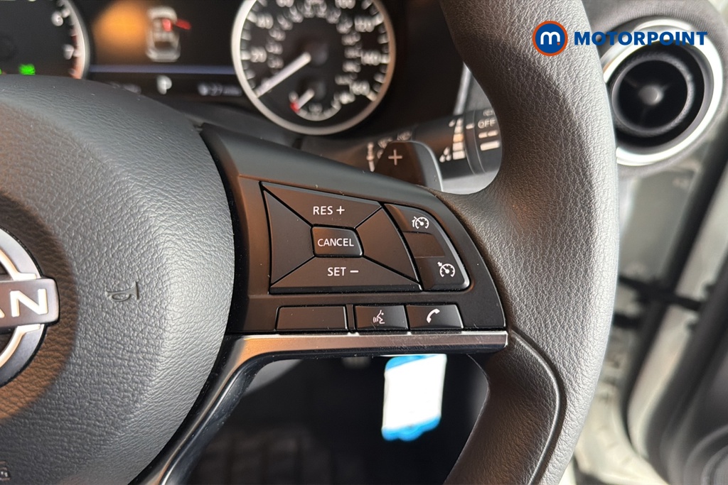 Nissan Juke Acenta Premium Automatic Petrol SUV - Stock Number (1687096) - 3rd supplementary image
