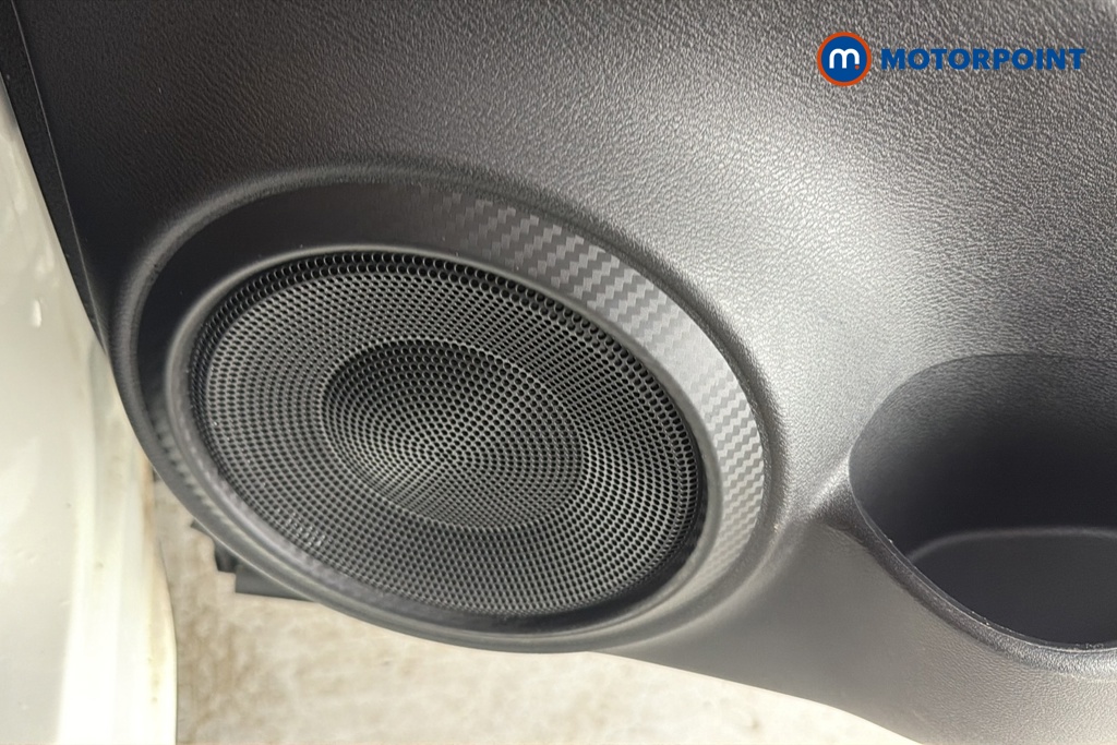 Nissan Juke Acenta Premium Automatic Petrol SUV - Stock Number (1687096) - 21st supplementary image