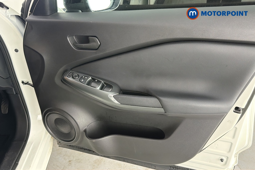Nissan Juke Acenta Premium Automatic Petrol SUV - Stock Number (1687111) - 18th supplementary image