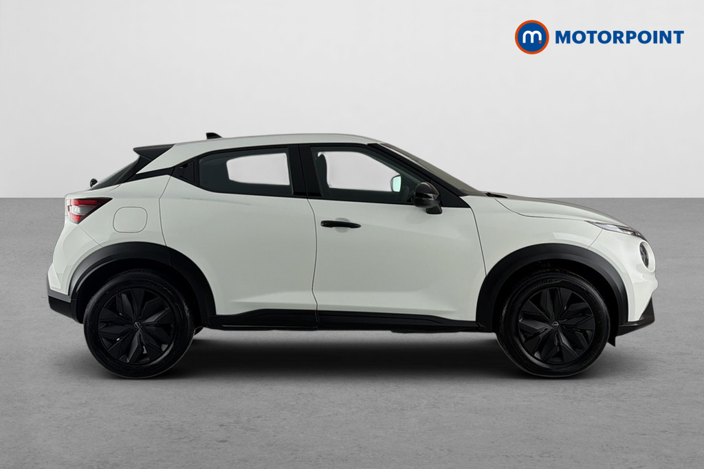 Nissan Juke Acenta Premium Automatic Petrol SUV - Stock Number (1687111) - Passenger side