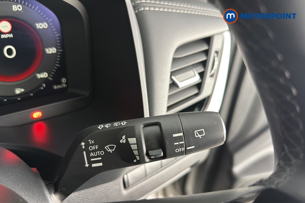Nissan Qashqai N-Connecta Automatic Petrol-Electric Hybrid SUV - Stock Number (1687113) - 6th supplementary image