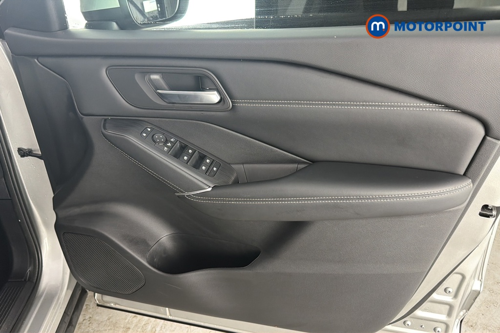 Nissan Qashqai N-Connecta Automatic Petrol-Electric Hybrid SUV - Stock Number (1687113) - 18th supplementary image