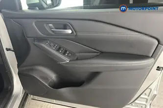 Nissan Qashqai N-Connecta Automatic Petrol-Electric Hybrid SUV - Stock Number (1687113) - 18th supplementary image