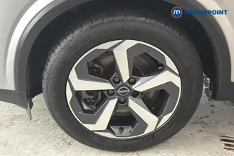 Nissan Qashqai N-Connecta Automatic Petrol-Electric Hybrid SUV - Stock Number (1687113) - 44th supplementary image