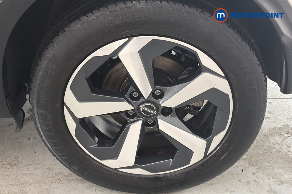 Nissan Qashqai N-Connecta Automatic Petrol-Electric Hybrid SUV - Stock Number (1687113) - 45th supplementary image