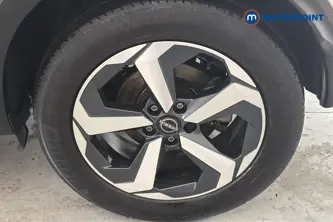 Nissan Qashqai N-Connecta Automatic Petrol-Electric Hybrid SUV - Stock Number (1687113) - 45th supplementary image