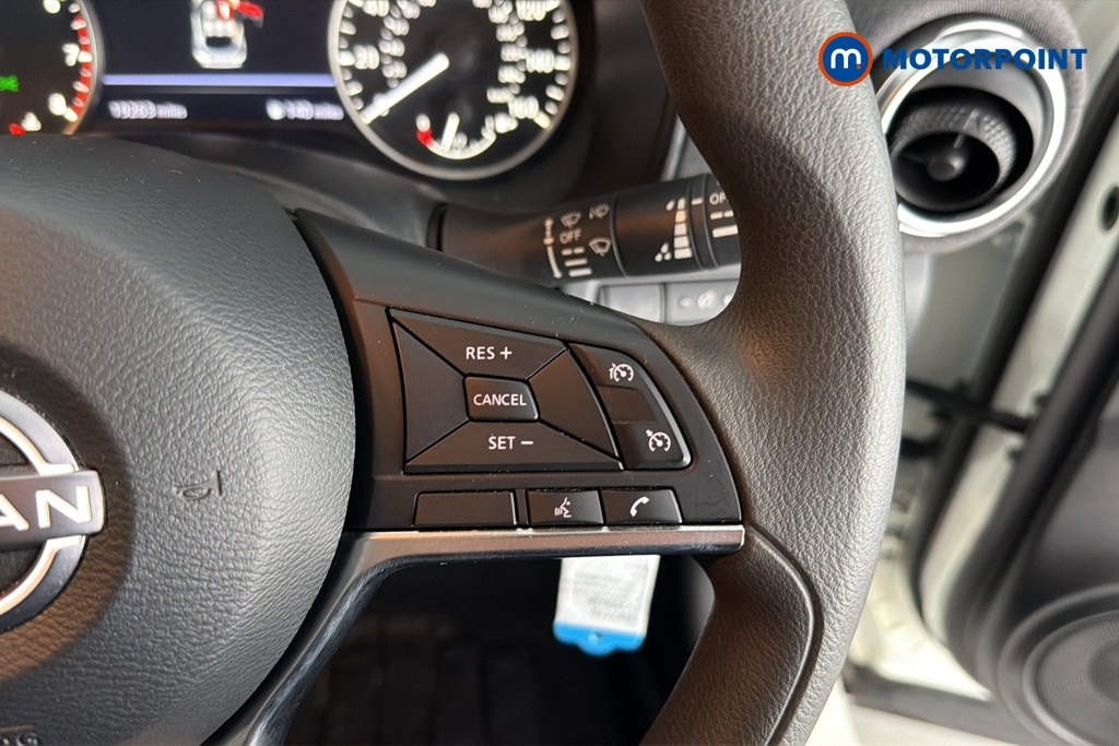 Nissan Juke Acenta Premium Manual Petrol SUV - Stock Number (1687119) - 3rd supplementary image