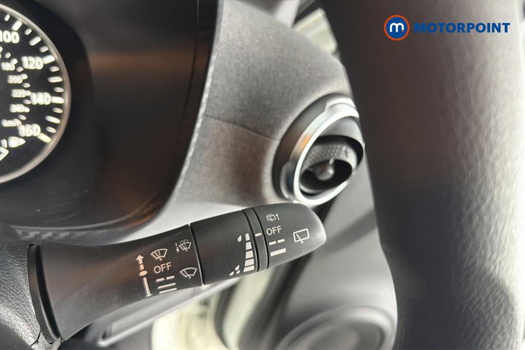 Nissan Juke Acenta Premium Manual Petrol SUV - Stock Number (1687119) - 6th supplementary image