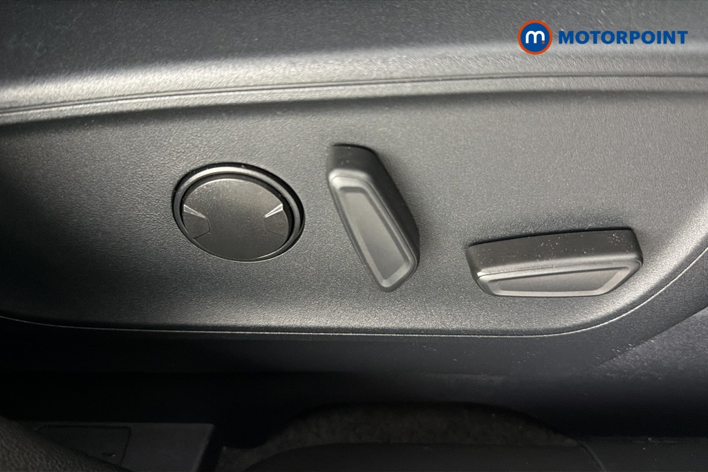 Ford Kuga Black Package Edition Automatic Petrol Plug-In Hybrid SUV - Stock Number (1687252) - 23rd supplementary image